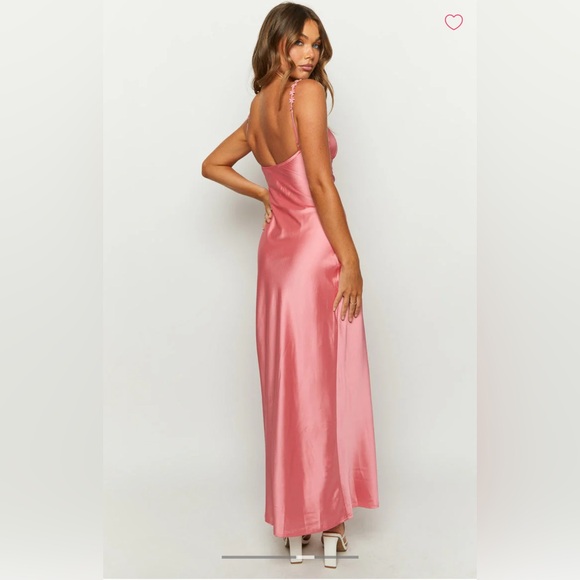 Elegant Pink Satin Dress - Picture 4 of 6